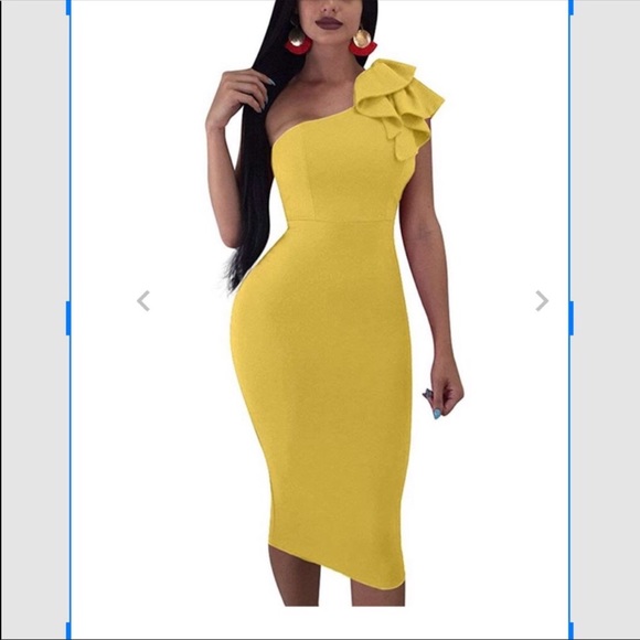 MOKORU Dresses & Skirts - NWT Woman’s Sexii One-Shoulder Sleeve Dress